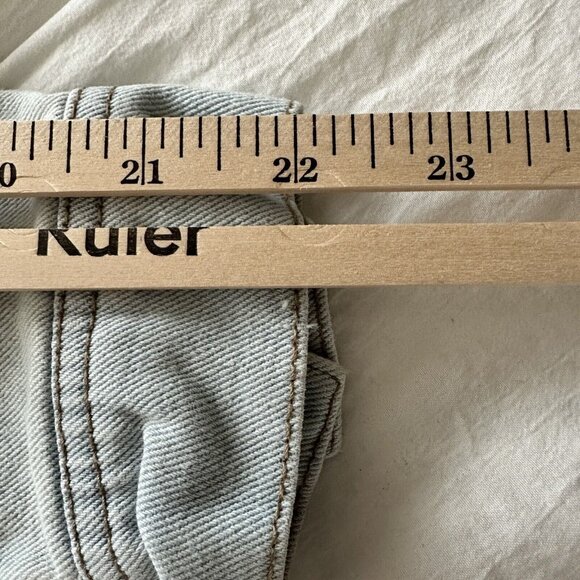 Forever 21 Los Angeles Women's Size Small Button Distressed Denim Jacket - Picture 10 of 10